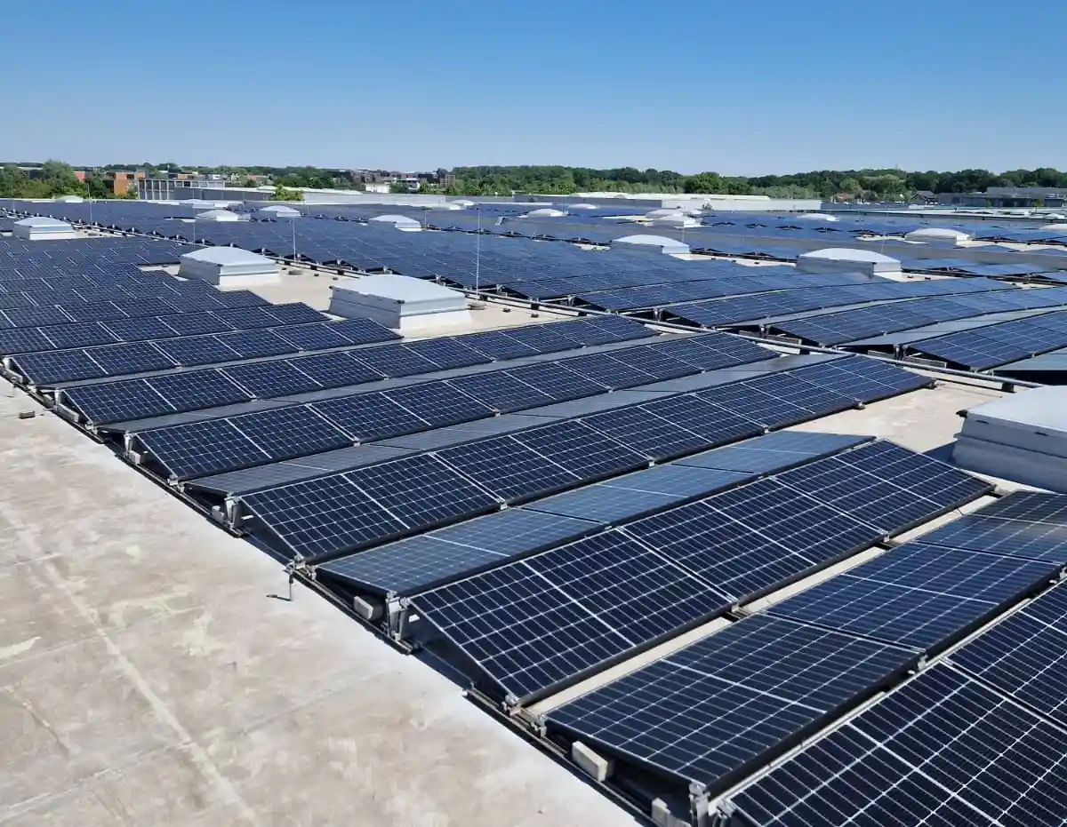 PV-Anlage Industrie — professionelle Solarreinigung